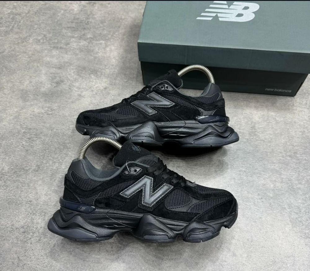 Luxury Black Balance 9060